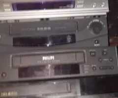 Dvd Player 3 buc. si Video Recorder 7 buc.