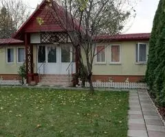 Garsoniera intr-un duplex la parter pentru o singura persoana nefumatoare zona sertor 4 berceni