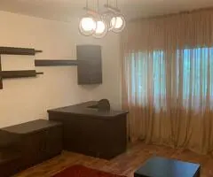 Direct proprietar Bucuresti, inchiriez apartament 2 camere zona Panduri Monitorul Oficial, 390 EUR