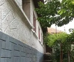 Casa, anexe, teren intravilan și extravilan , sat Moi, comuna Balteni, judet Gorj