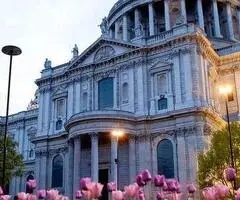 Alege sa studiezi in Manchester, Londra sau Birmingham.