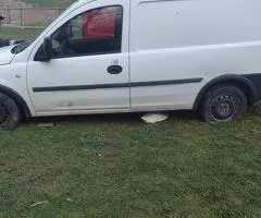 Autoutilitara Opel Combo