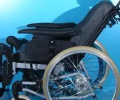 Scaun cu rotile Invacare   latime sezut 43 cm