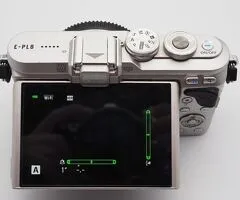 Olympus PEN PL-8