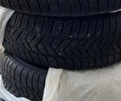 Set 4 Roți iarnă cu jante aluminiu RC R17 - Anvelope Pirelli Winter